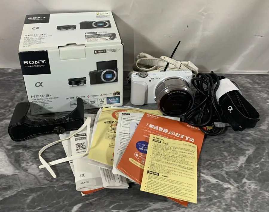 SONY α NEX-3N 相机机身与镜头合照