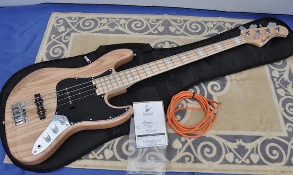 Bacchus WJB-750M-ASH CNA 四弦电贝斯 展示品级 成交价 29000 日元_樱花直邮