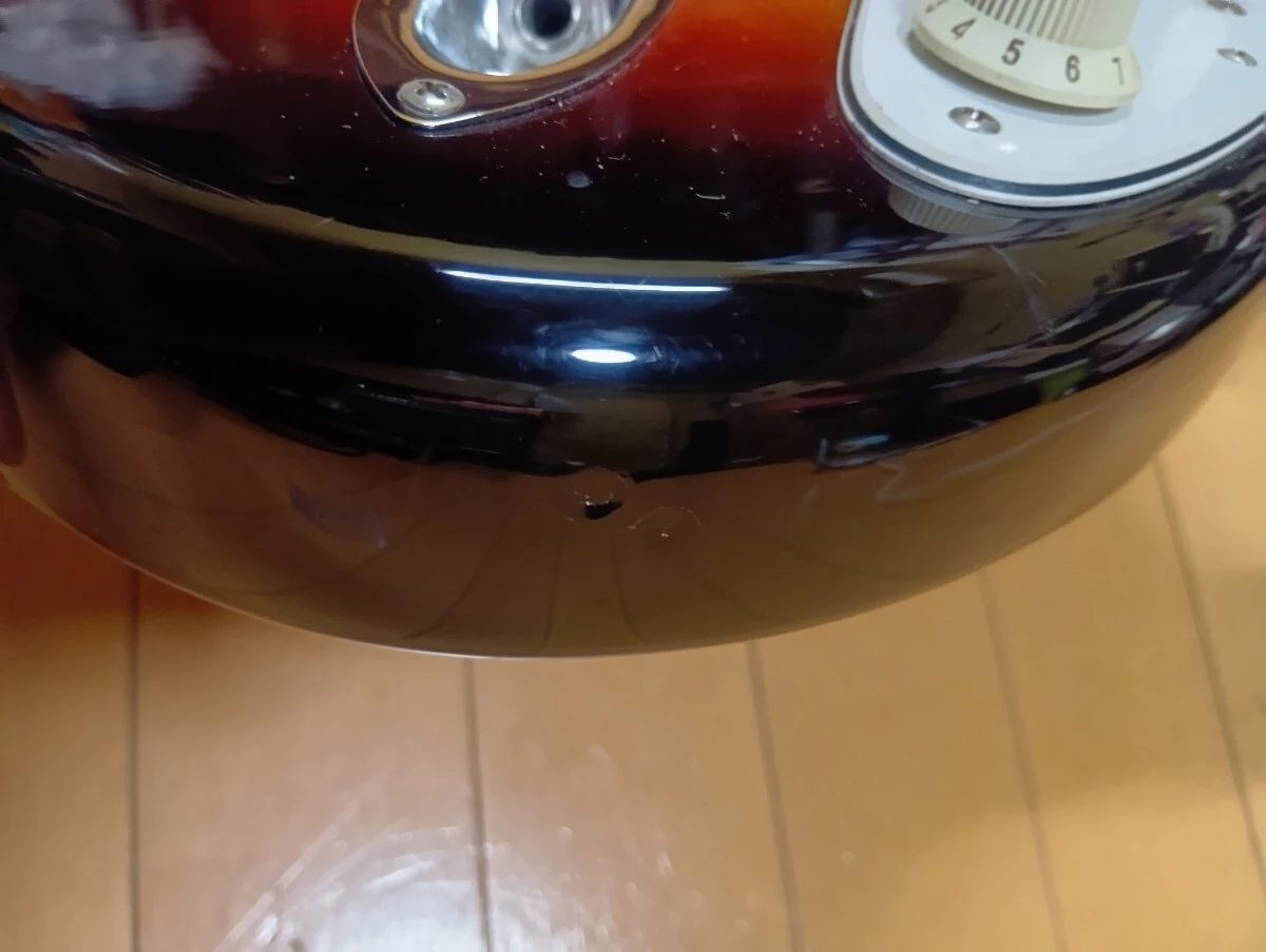 拾音器组件与护板细节