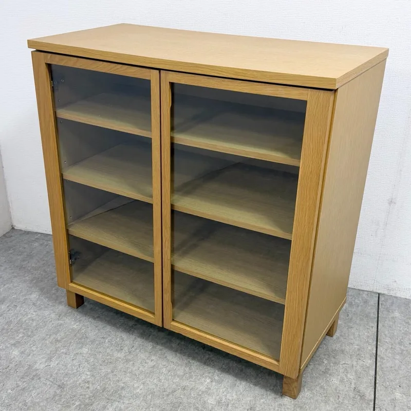 MUJI 无印良品橡木玻璃门柜整体外观