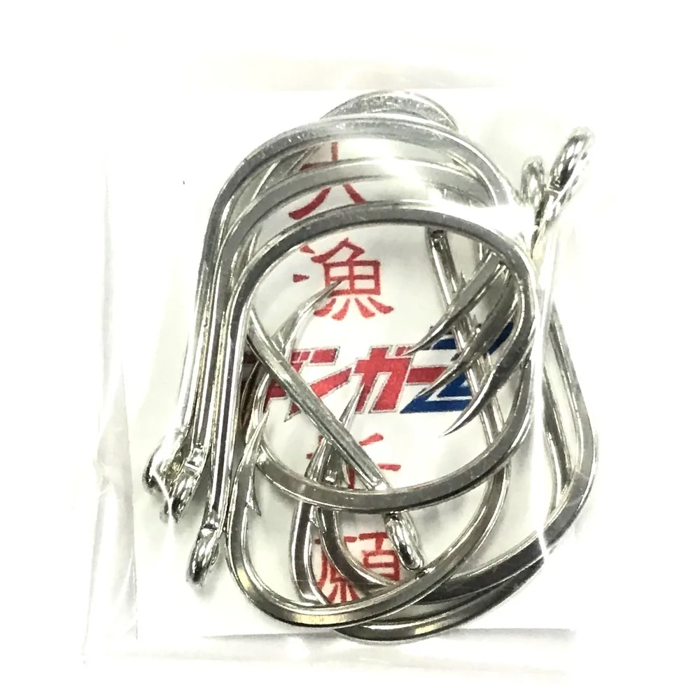 鱼钩钩身与钩尖特写,展示睡钩内弯形状