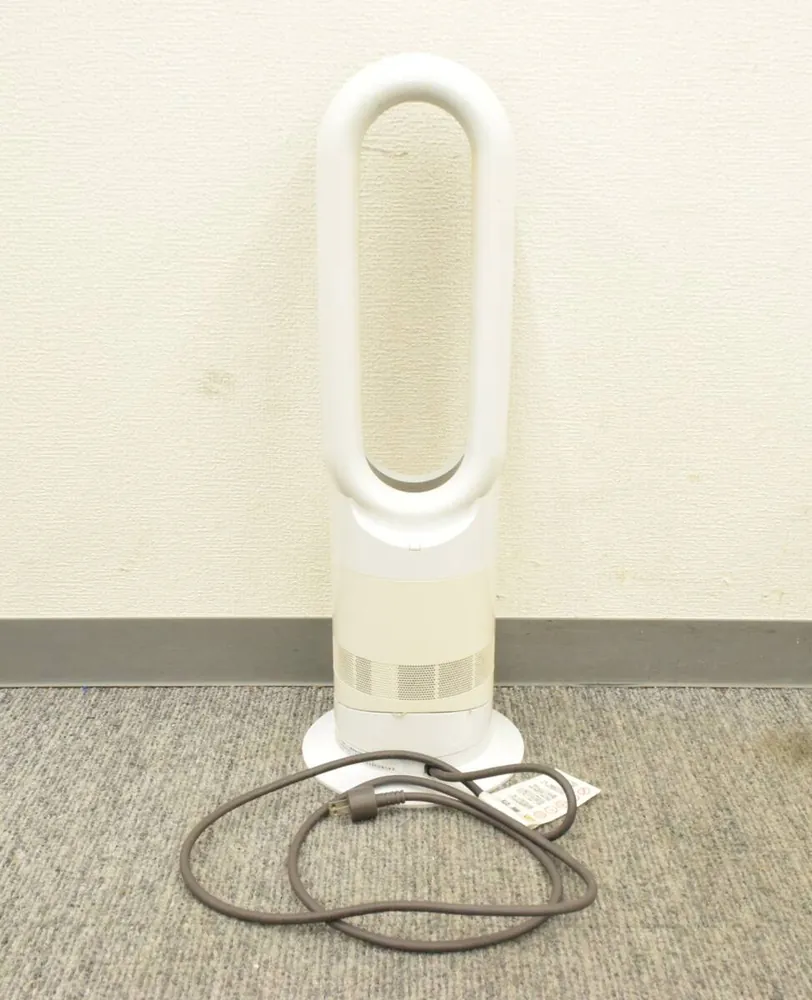 dyson AM09 暖风机通电状态下的机身照片
