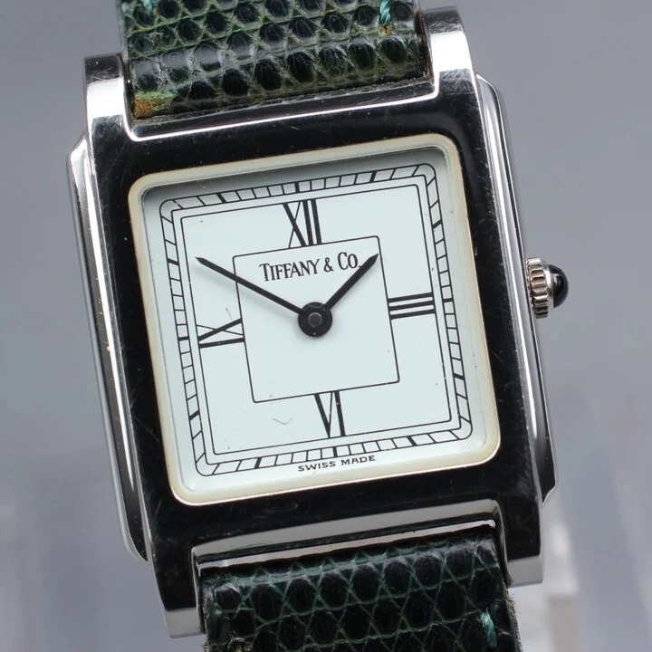 TIFFANY&Co. 经典方形女表 银色表壳绿皮带 以 71000 日元成交_樱花直邮